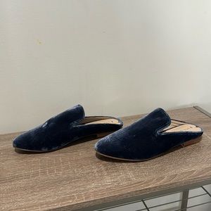 Via Spiga Yeo Blue Velvet Round toe mule slide size 8.5